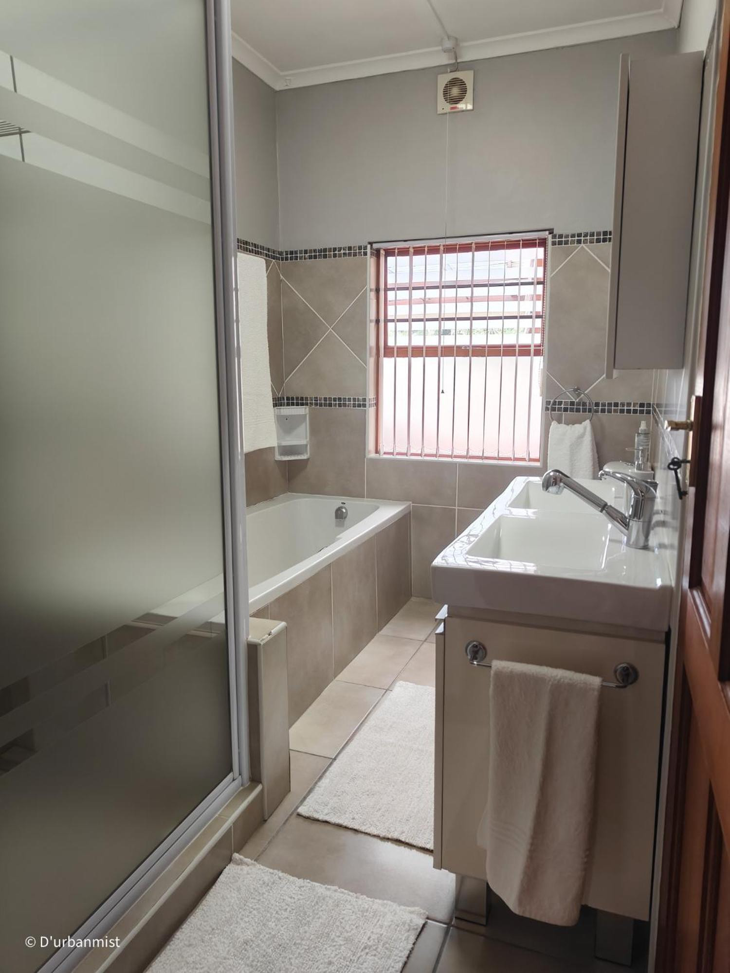 D'Urbanmist Self-Catering Guest House เดอร์บันวิลล์ ภายนอก รูปภาพ