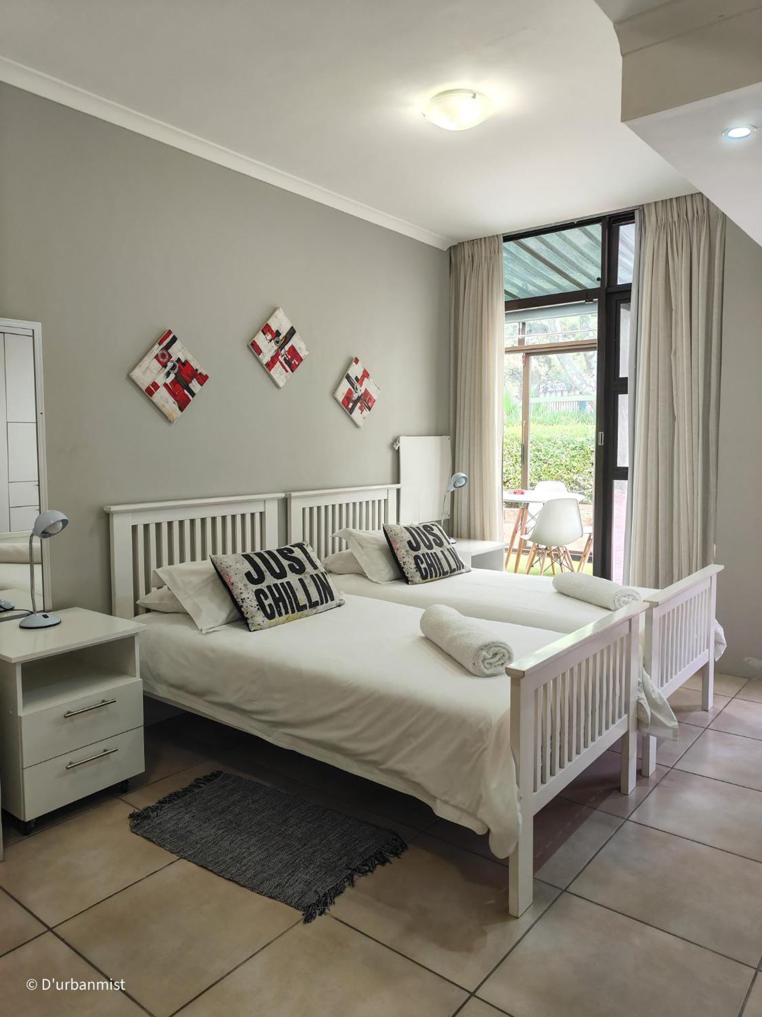 D'Urbanmist Self-Catering Guest House เดอร์บันวิลล์ ภายนอก รูปภาพ