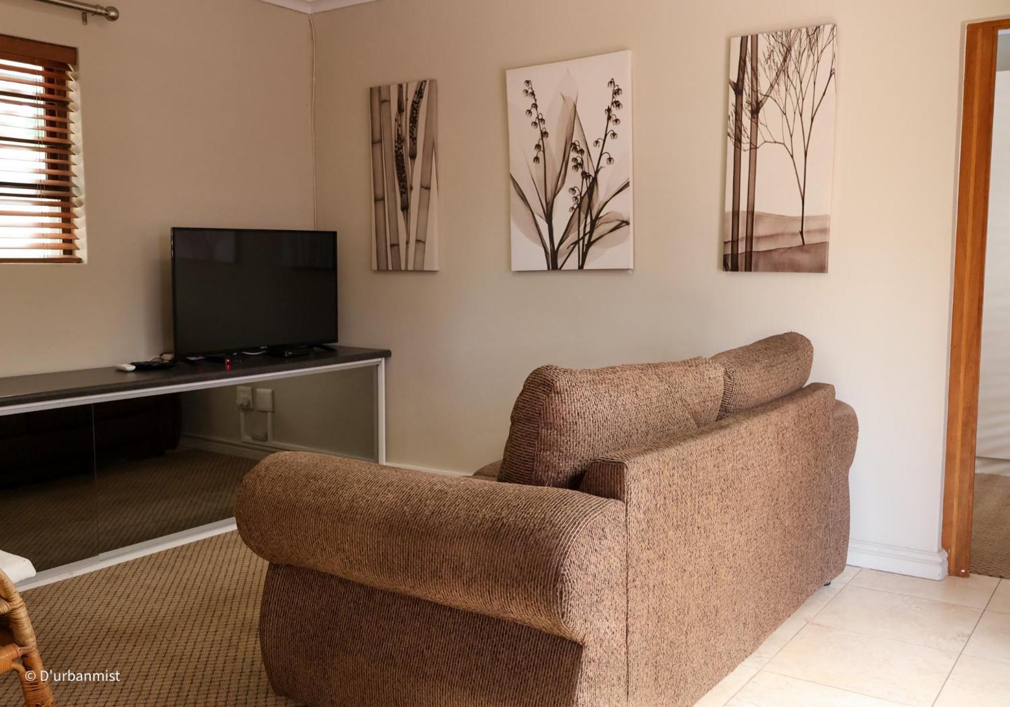 D'Urbanmist Self-Catering Guest House เดอร์บันวิลล์ ภายนอก รูปภาพ